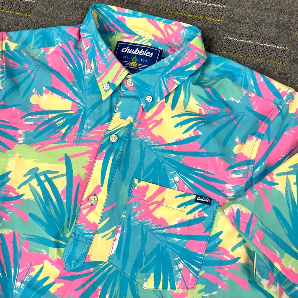 Chubbies Friday Shirt Size M The Plant Be Tamed Button Down Short Sleeve Floral